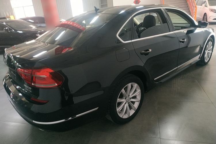 Used Volkswagen Passat 2017 330TSI DSG Luxury Edition Rear Right 45 Deg