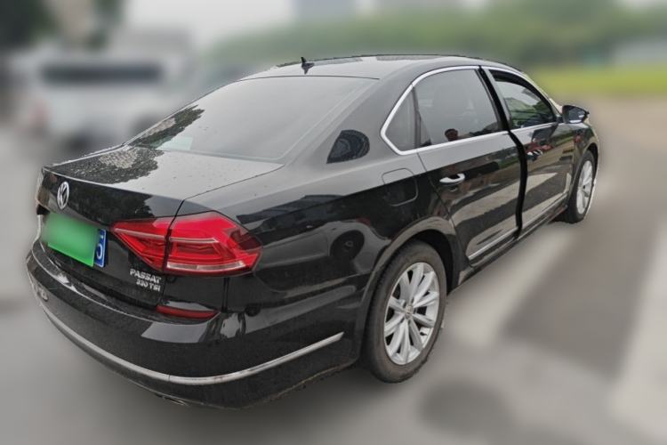Used Volkswagen Passat 2017 330TSI DSG Luxury Edition Rear Right 45 Deg