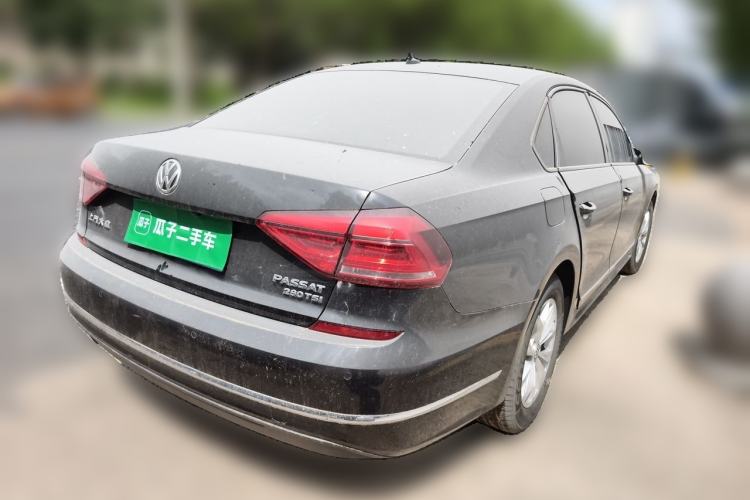 Used Volkswagen Passat 2017 280TSI DSG Luxury Edition Rear Right 45 Deg