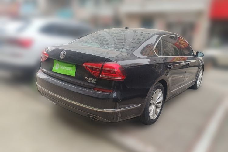 Used Volkswagen Passat 2017 330TSI DSG Luxury Edition Rear Right 45 Deg