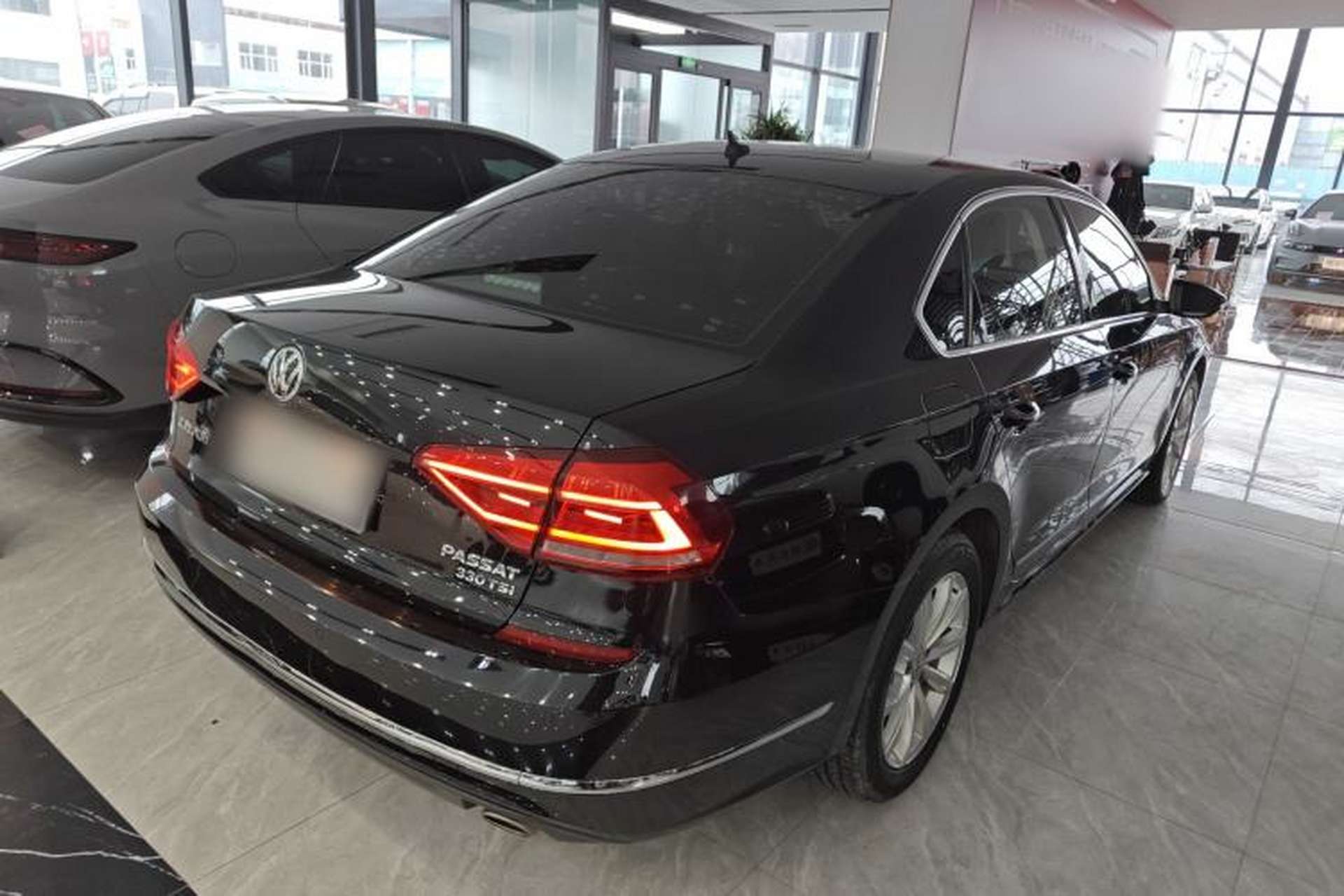 Used Volkswagen Passat 2017 330TSI DSG Luxury Edition Rear Right 45 Deg