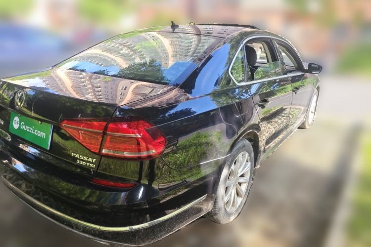 Used Volkswagen Passat 2017 330TSI DSG Luxury Edition Rear Right 45 Deg