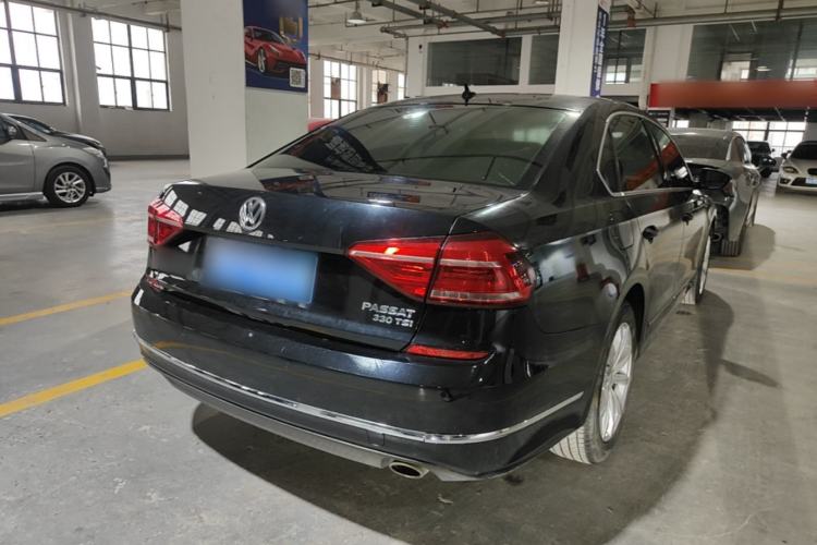 Used Volkswagen Passat 2017 330TSI DSG Luxury Edition Rear Right 45 Deg