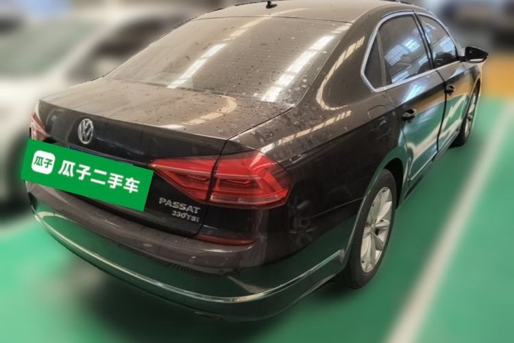 Used Volkswagen Passat 2017 330TSI DSG Luxury Edition Rear Right 45 Deg