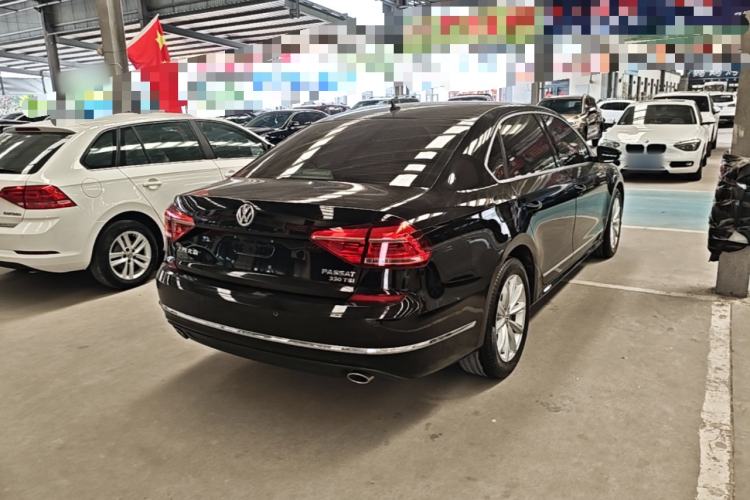 Used Volkswagen Passat 2017 330TSI DSG Luxury Edition Rear Right 45 Deg