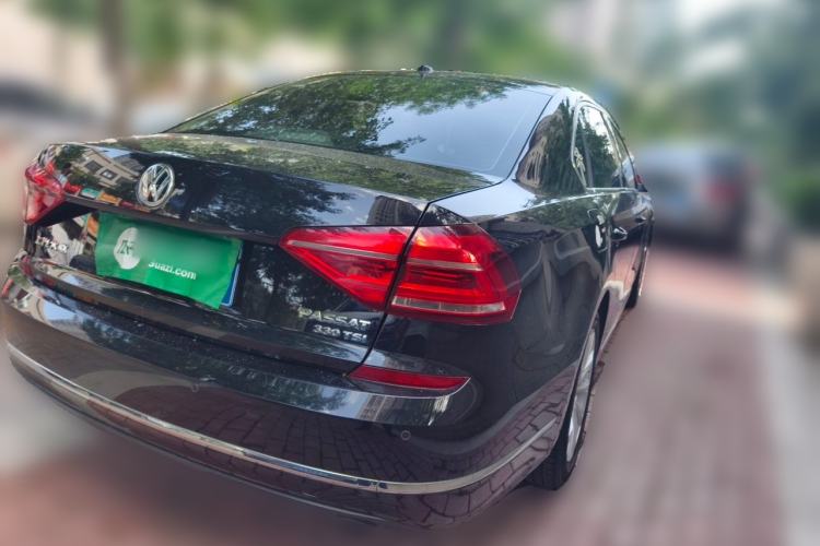 Used Volkswagen Passat 2017 330TSI DSG Luxury Edition Rear Right 45 Deg