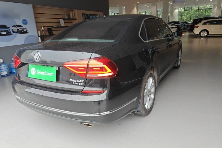 Used Volkswagen Passat 2017 330TSI DSG Luxury Edition Rear Right 45 Deg