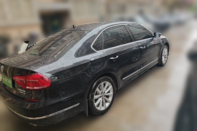 Used Volkswagen Passat 2017 330TSI DSG Luxury Edition Rear Right 45 Deg