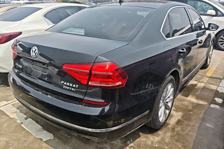 Used Volkswagen Passat 2017 330TSI DSG Luxury Edition Rear Right 45 Deg