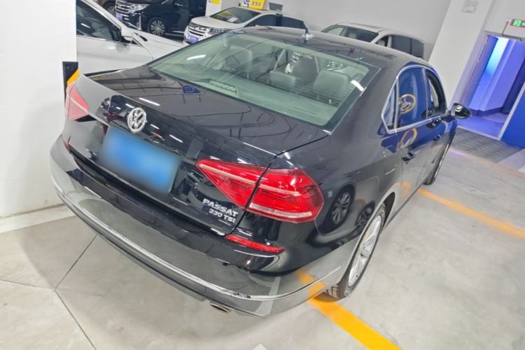 Used Volkswagen Passat 2017 330TSI DSG Luxury Edition Rear Right 45 Deg
