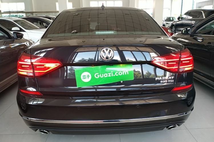 Used Volkswagen Passat 2017 330TSI DSG Luxury Edition Rear