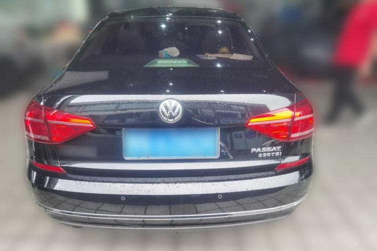 Used Volkswagen Passat 2017 280TSI DSG Luxury Edition Rear