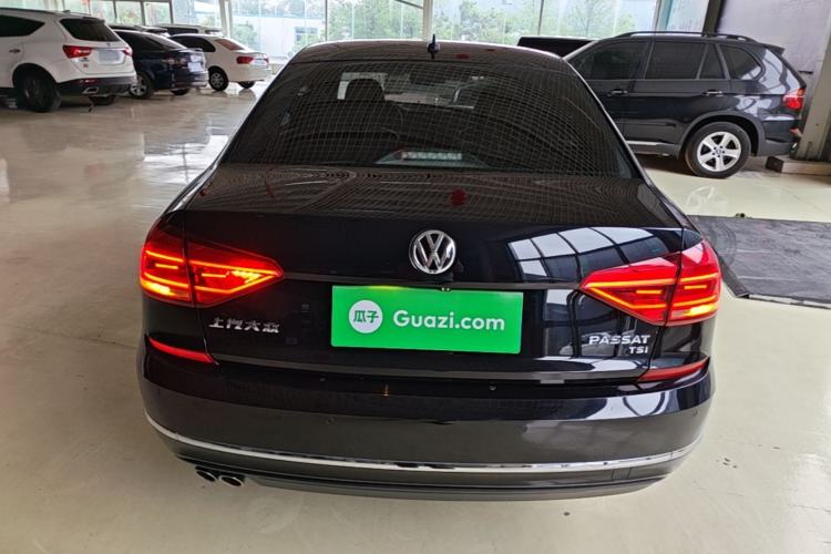 Used Volkswagen Passat 2017 280TSI DSG Luxury Edition Rear