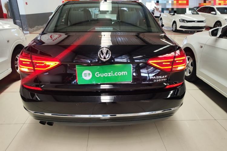 Used Volkswagen Passat 2017 280TSI DSG Luxury Edition Rear