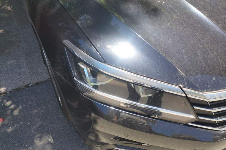 Used Volkswagen Passat 2017 330TSI DSG Luxury Edition Right Front Headlight