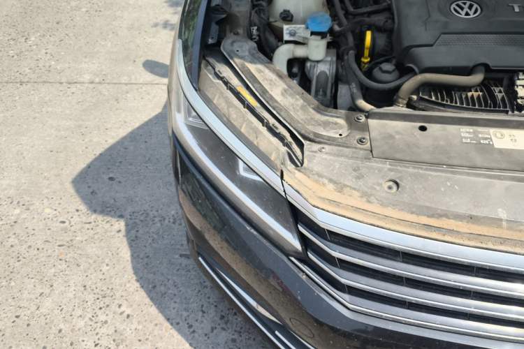 Used Volkswagen Passat 2017 330TSI DSG Luxury Edition Right Front Headlight