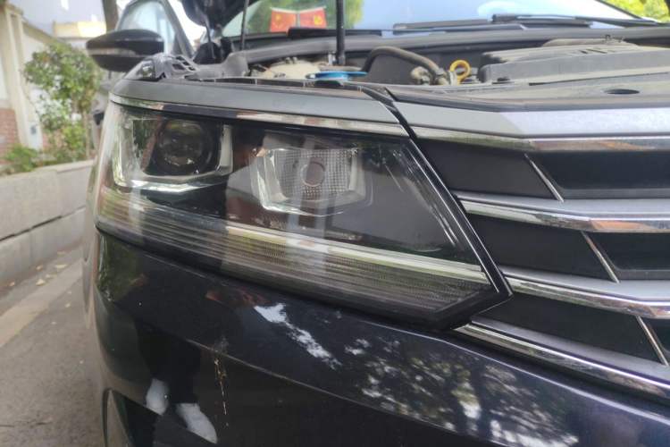 Used Volkswagen Passat 2017 280TSI DSG Luxury Edition Right Front Headlight