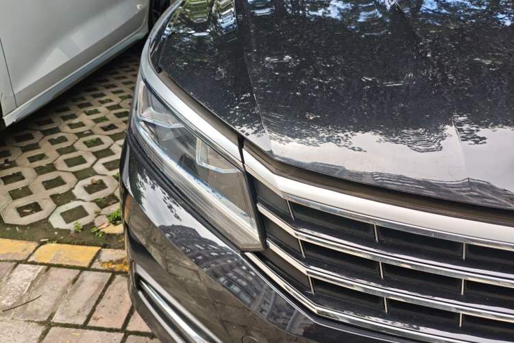 Used Volkswagen Passat 2017 330TSI DSG Luxury Edition Right Front Headlight