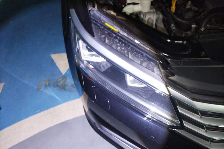 Used Volkswagen Passat 2017 330TSI DSG Prestige Edition Right Front Headlight