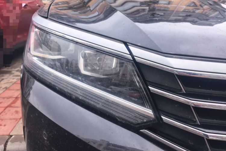 Used Volkswagen Passat 2017 330TSI DSG Luxury Edition Right Front Headlight