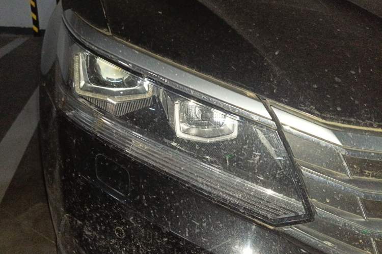Used Volkswagen Passat 2017 330TSI DSG Prestige Edition Right Front Headlight