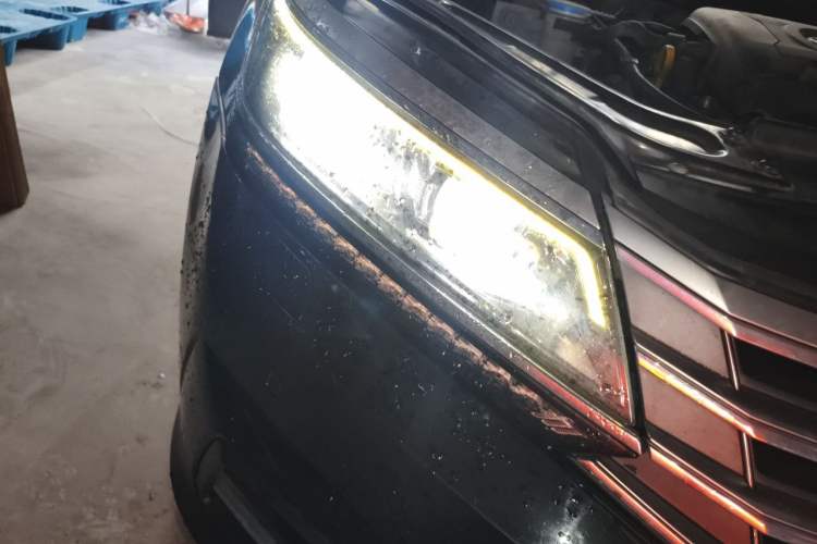 Used Volkswagen Passat 2017 330TSI DSG Luxury Edition Right Front Headlight