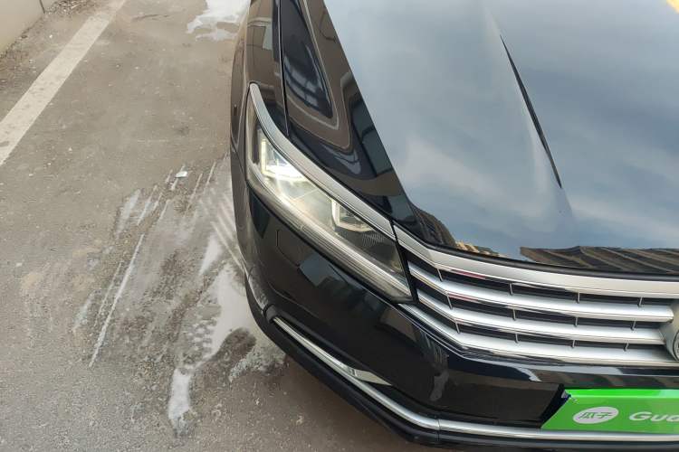Used Volkswagen Passat 2017 330TSI DSG Prestige Edition Right Front Headlight
