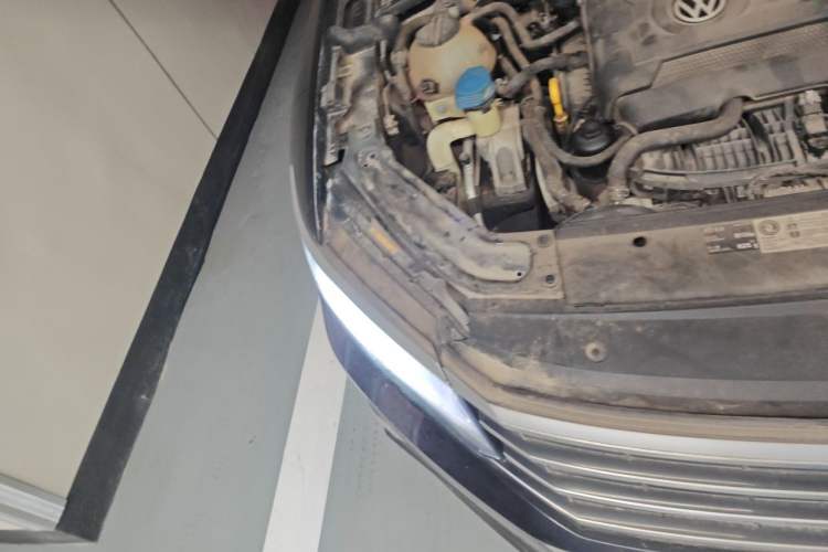 Used Volkswagen Passat 2017 330TSI DSG Luxury Edition Right Front Headlight