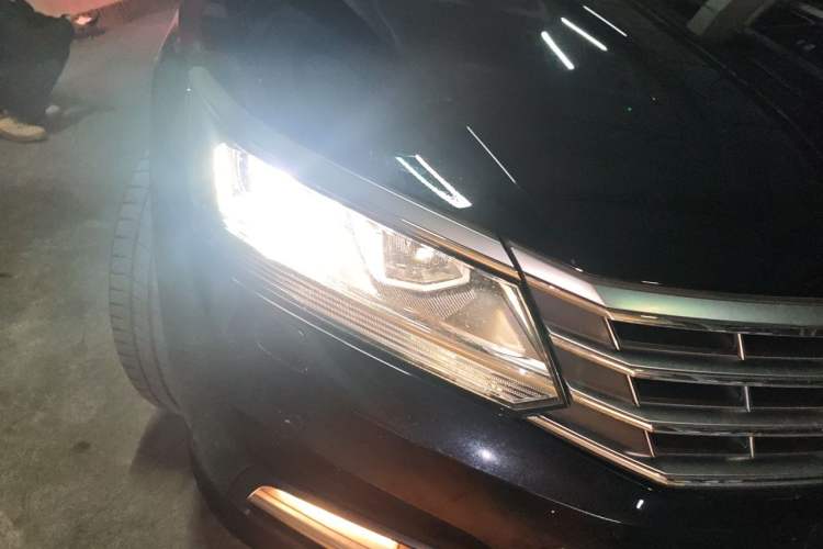 Used Volkswagen Passat 2017 330TSI DSG Prestige Edition Right Front Headlight