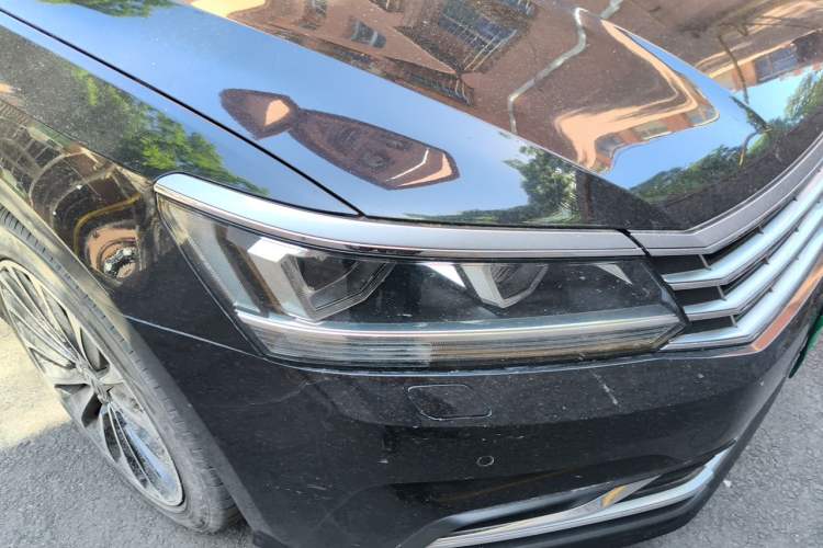 Used Volkswagen Passat 2017 330TSI DSG Prestige Edition Right Front Headlight