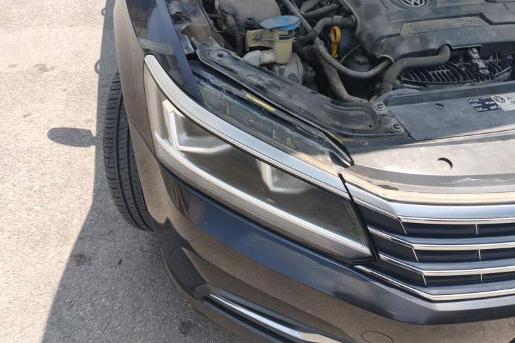 Used Volkswagen Passat 2017 330TSI DSG Luxury Edition Right Front Headlight