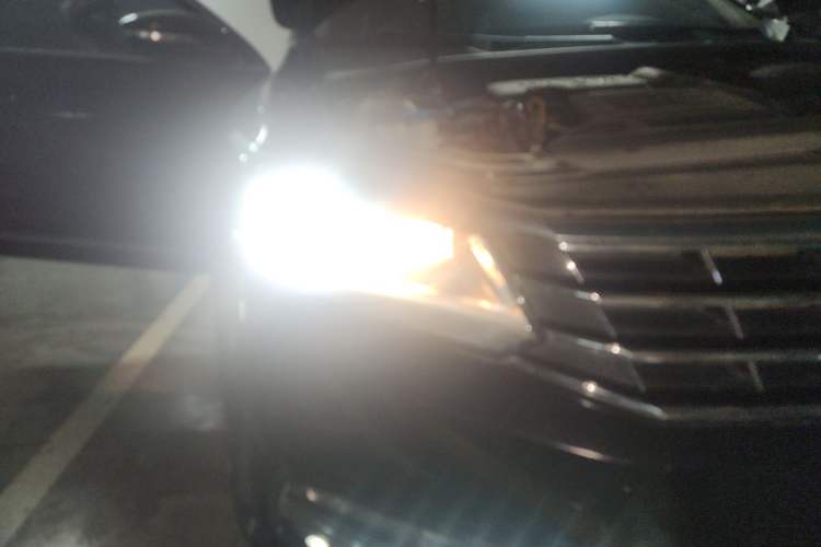 Used Volkswagen Passat 2017 280TSI DSG Luxury Edition Right Front Headlight