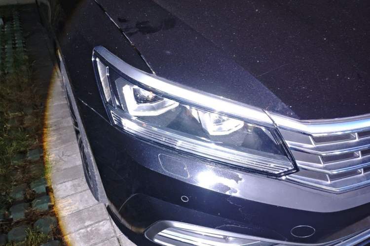 Used Volkswagen Passat 2017 330TSI DSG Prestige Edition Right Front Headlight