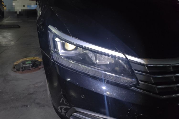 Used Volkswagen Passat 2017 330TSI DSG Luxury Edition Right Front Headlight