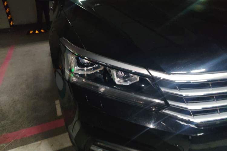 Used Volkswagen Passat 2017 330TSI DSG Prestige Edition Right Front Headlight