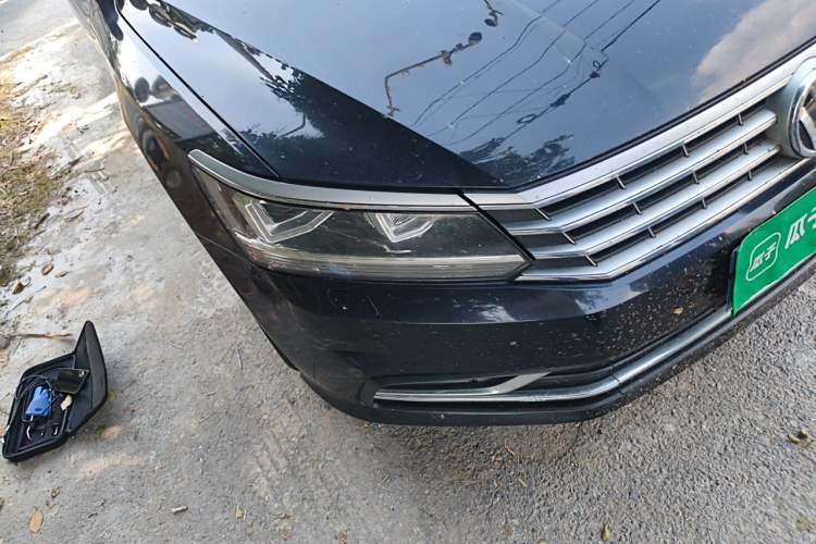 Used Volkswagen Passat 2017 380TSI DSG Prestige Edition Right Front Headlight