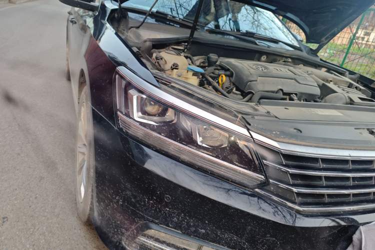Used Volkswagen Passat 2017 330TSI DSG Luxury Edition Right Front Headlight