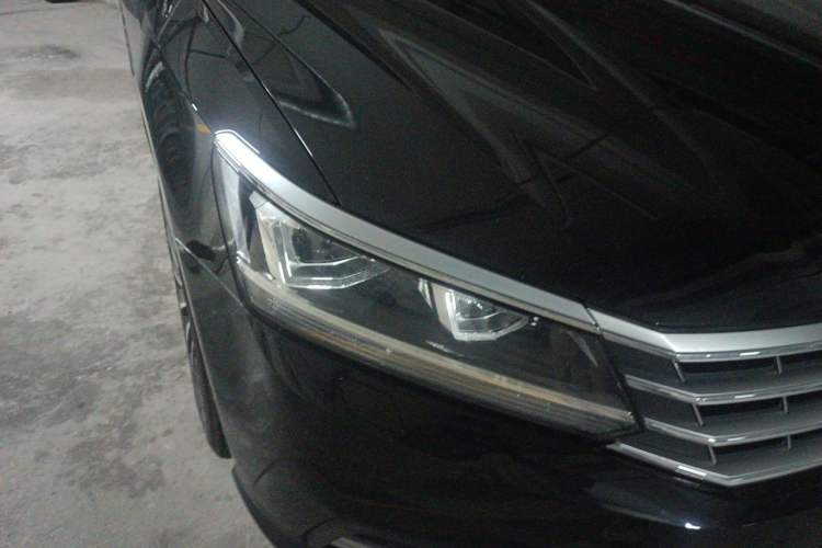 Used Volkswagen Passat 2017 330TSI DSG Prestige Edition Right Front Headlight