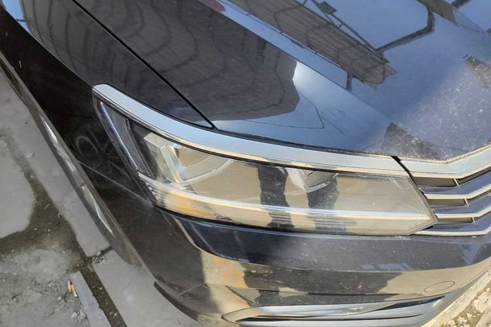 Used Volkswagen Passat  Right Front Headlight