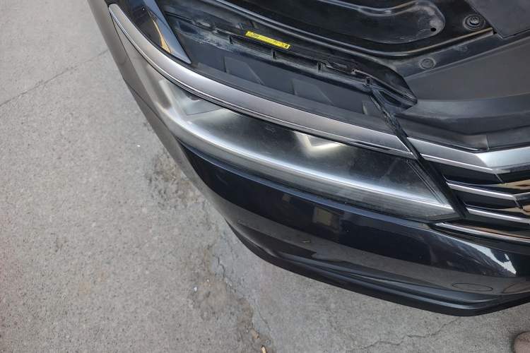 Used Volkswagen Passat 2017 330TSI DSG Luxury Edition Right Front Headlight