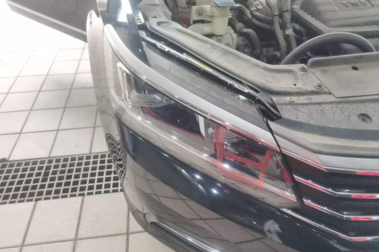 Used Volkswagen Passat 2017 280TSI DSG Luxury Edition Right Front Headlight