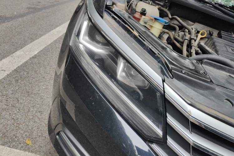 Used Volkswagen Passat 2017 280TSI DSG Luxury Edition Right Front Headlight