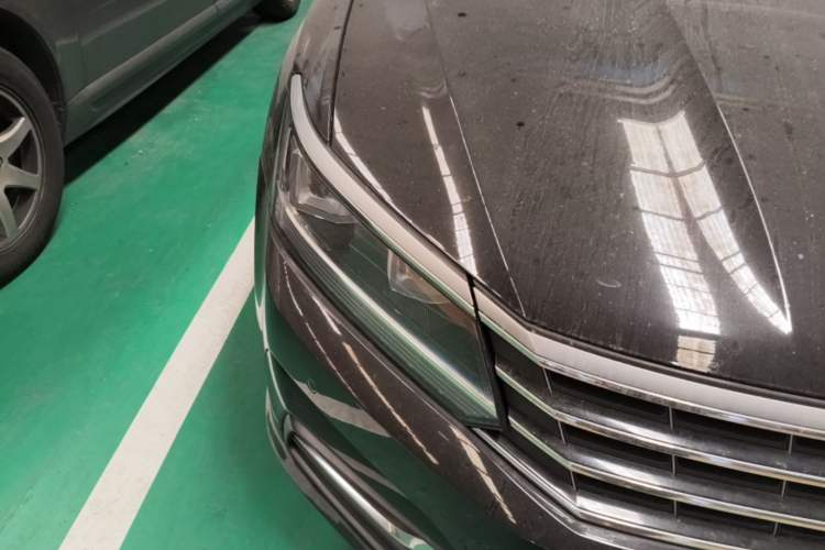 Used Volkswagen Passat 2017 330TSI DSG Luxury Edition Right Front Headlight