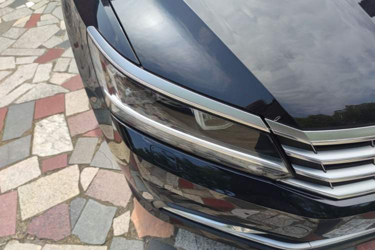 Used Volkswagen Passat 2017 330TSI DSG Prestige Edition Right Front Headlight