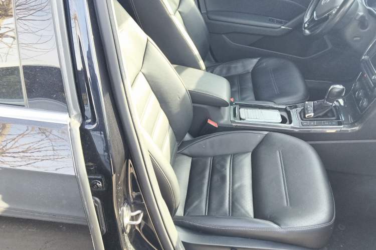 Used Volkswagen Passat 2017 330TSI DSG Prestige Edition Right Front Seat