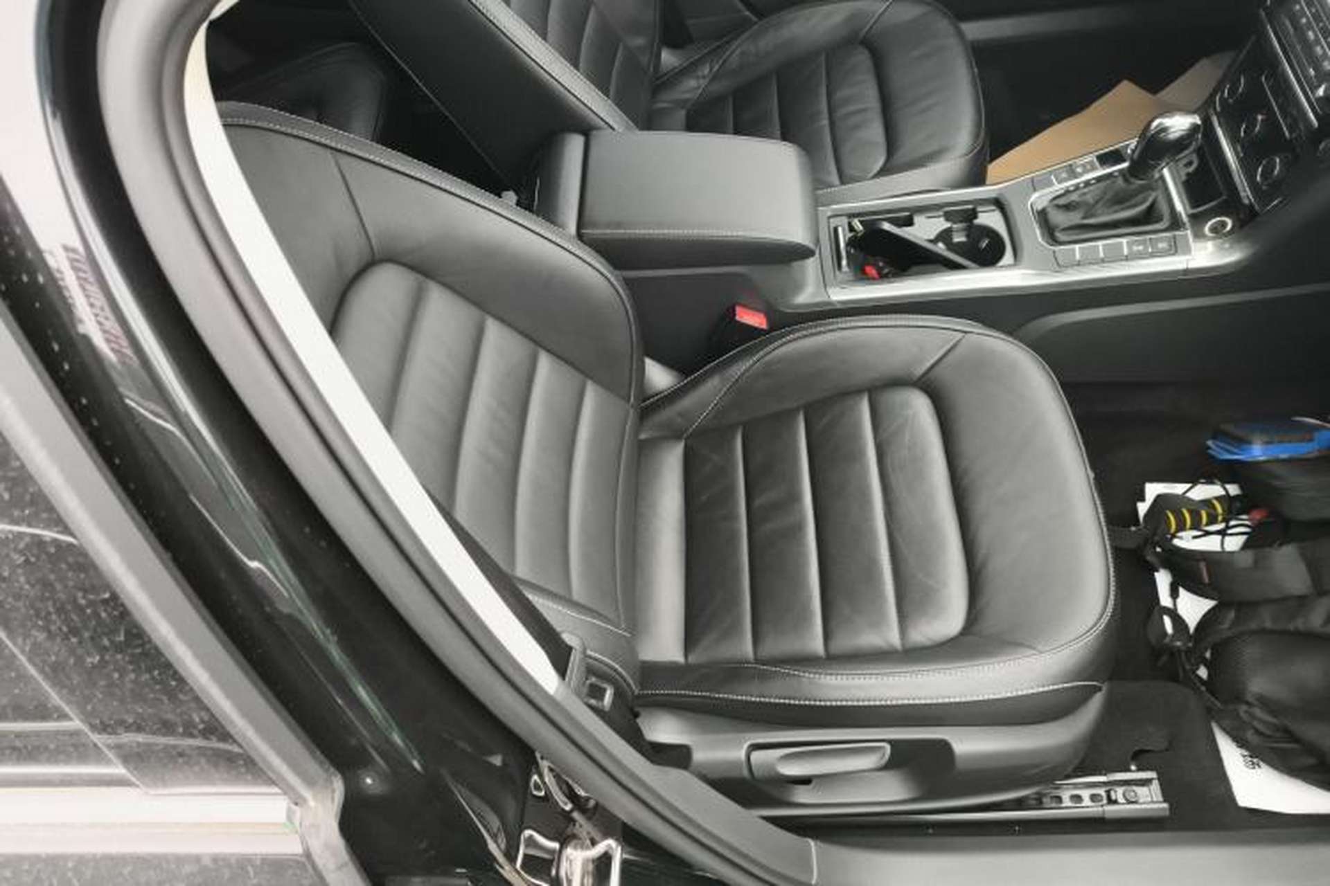 Used Volkswagen Passat 2017 330TSI DSG Luxury Edition Right Front Seat