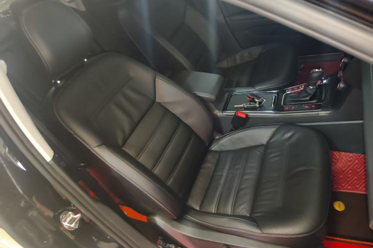 Used Volkswagen Passat 2017 330TSI DSG Prestige Edition Right Front Seat
