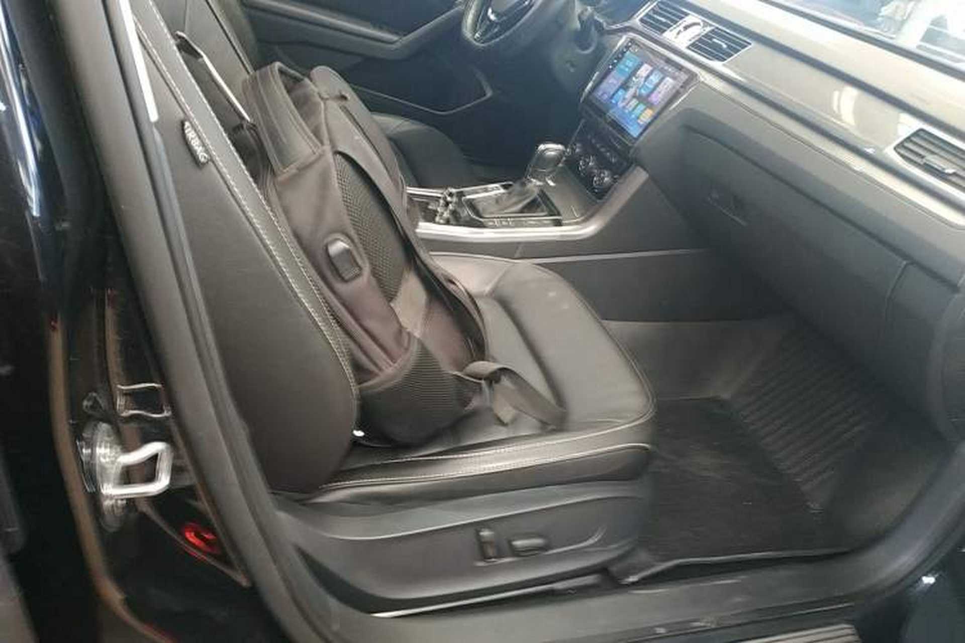 Used Volkswagen Passat 2017 330TSI DSG Luxury Edition Right Front Seat