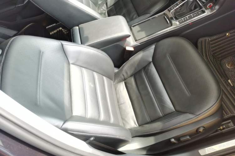 Used Volkswagen Passat 2017 330TSI DSG Prestige Edition Right Front Seat