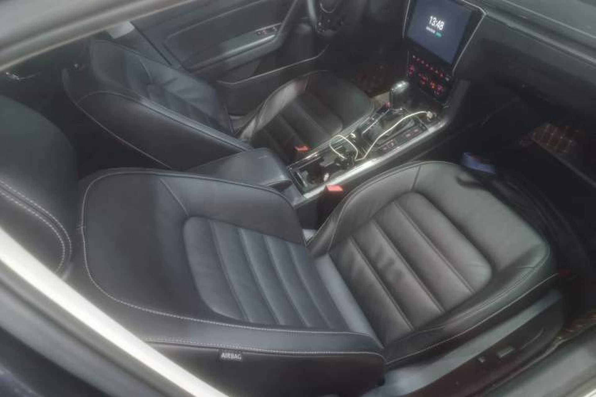 Used Volkswagen Passat 2017 330TSI DSG Luxury Edition Right Front Seat